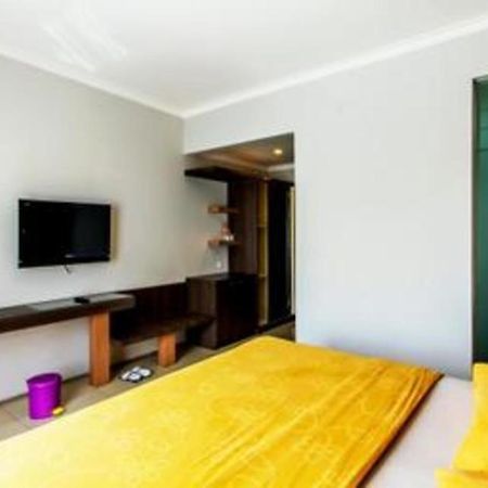 Andelir Hotel Бандунг Экстерьер фото