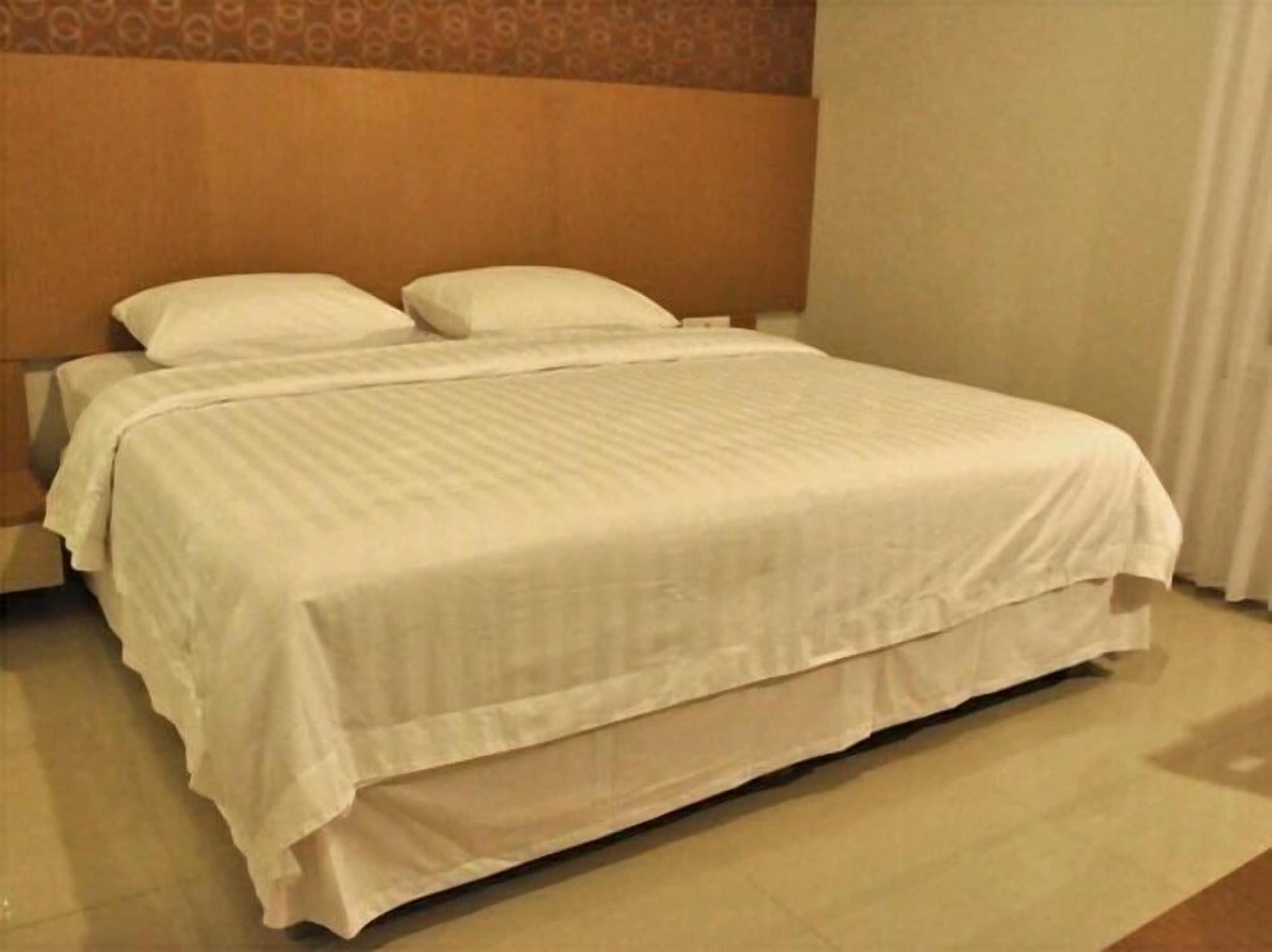 Andelir Hotel Бандунг Экстерьер фото