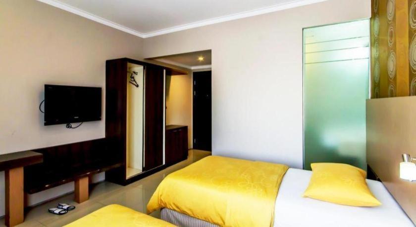 Andelir Hotel Бандунг Экстерьер фото